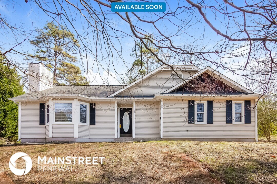 1322 Bellingham Dr in Mooresville, NC - Building Photo