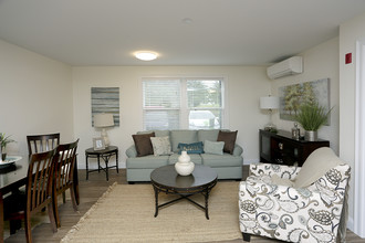 Griffin Road Apartments in Scarborough, ME - Foto de edificio - Interior Photo