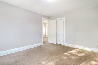 1215 E Calvert St in South Bend, IN - Foto de edificio - Building Photo