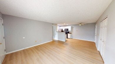 5347 Cypress Chase in Columbus, OH - Building Photo - Building Photo