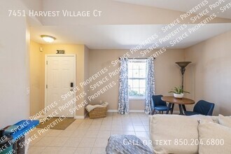 7451 Harvest Village Ct in Navarre, FL - Building Photo - Building Photo