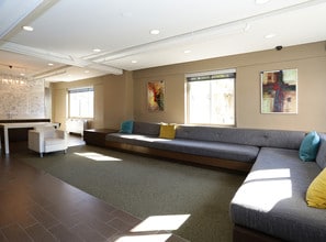 Crest on Peachtree in Atlanta, GA - Building Photo - Interior Photo