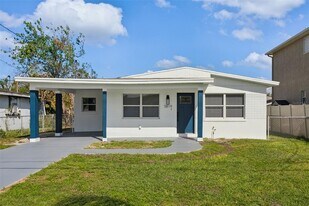 3819 W Gray St in Tampa, FL - Building Photo