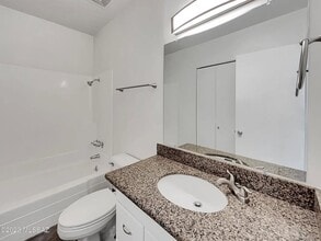 816 S Langley Ave, Unit 204 in Tucson, AZ - Foto de edificio - Building Photo