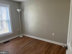 206 Cashmere Dr in Martinsburg, WV - Building Photo - Building Photo