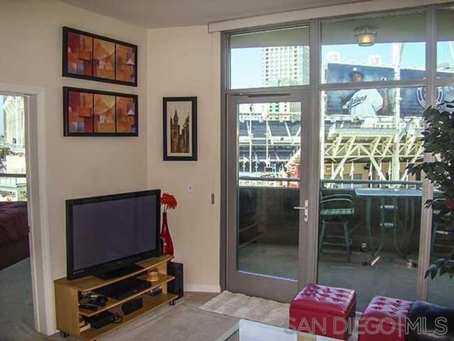 property at 253 Tenth Ave