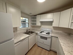 140 Valley Rd in Charlottesville, VA - Building Photo - Building Photo