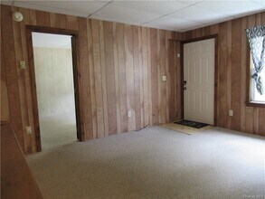 300 Old Rte 55-Unit -1 in Poughquag, NY - Building Photo - Building Photo