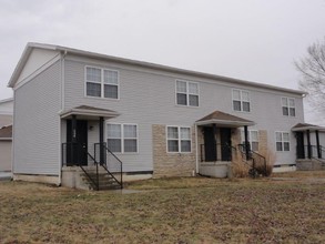 Waterford Townhomes in Lima, OH - Building Photo - Building Photo