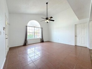 449 Von Bargen Dr in Horizon City, TX - Building Photo - Building Photo