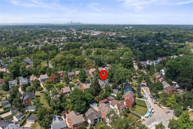property at 3595 Glencairn Rd