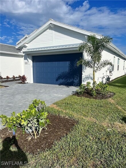 9195 Cayman Dr in Naples, FL - Foto de edificio - Building Photo