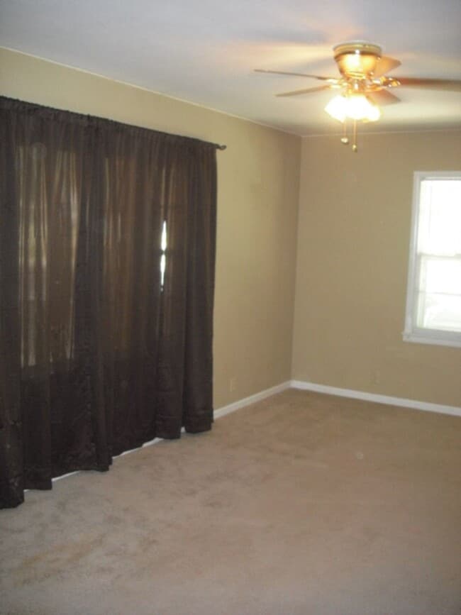 1509 Dean Ave in Junction City, KS - Building Photo - Building Photo