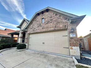 22209 Cross Timbers Bnd in Lago Vista, TX - Building Photo - Building Photo