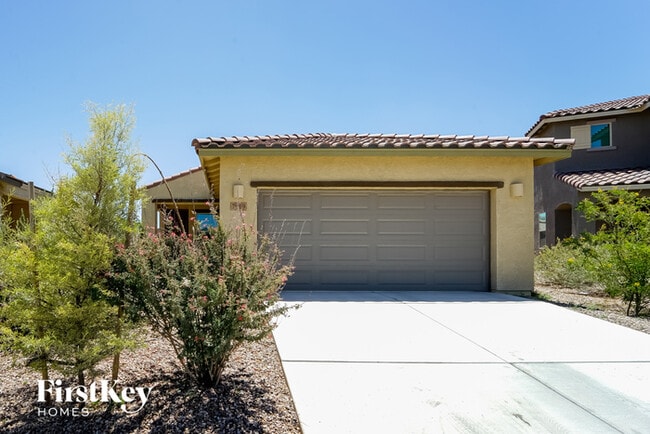 property at 7519 S Via Rancho La Costa