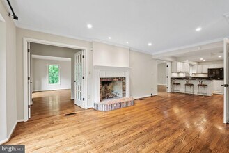 6506 Bellamine Ct in McLean, VA - Building Photo - Building Photo