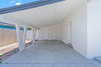 230 NW 33rd Terrace in Fort Lauderdale, FL - Building Photo - Building Photo