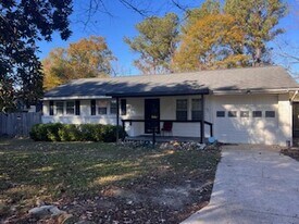 901 17th Ave in Albany, GA - Building Photo