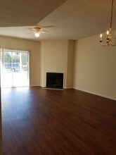 4230 Wilshire Blvd-Unit -101-D in Wilmington, NC - Building Photo - Building Photo