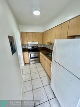 7311 Venetian St-Unit -2 in Miramar, FL - Building Photo - Building Photo