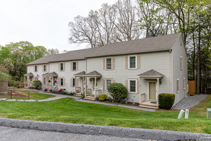 Country Living Apartments