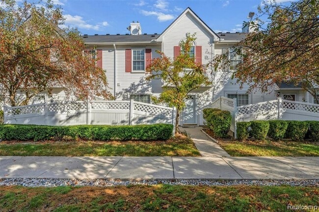 22368 Cape Cod Way, Unit 79 in Farmington Hills, MI - Building Photo - Building Photo