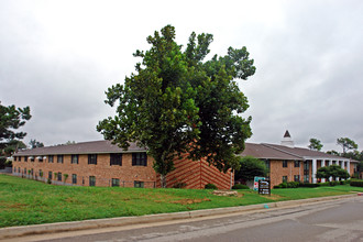 Imperial Terrace Condominiums in Oklahoma City, OK - Foto de edificio - Building Photo