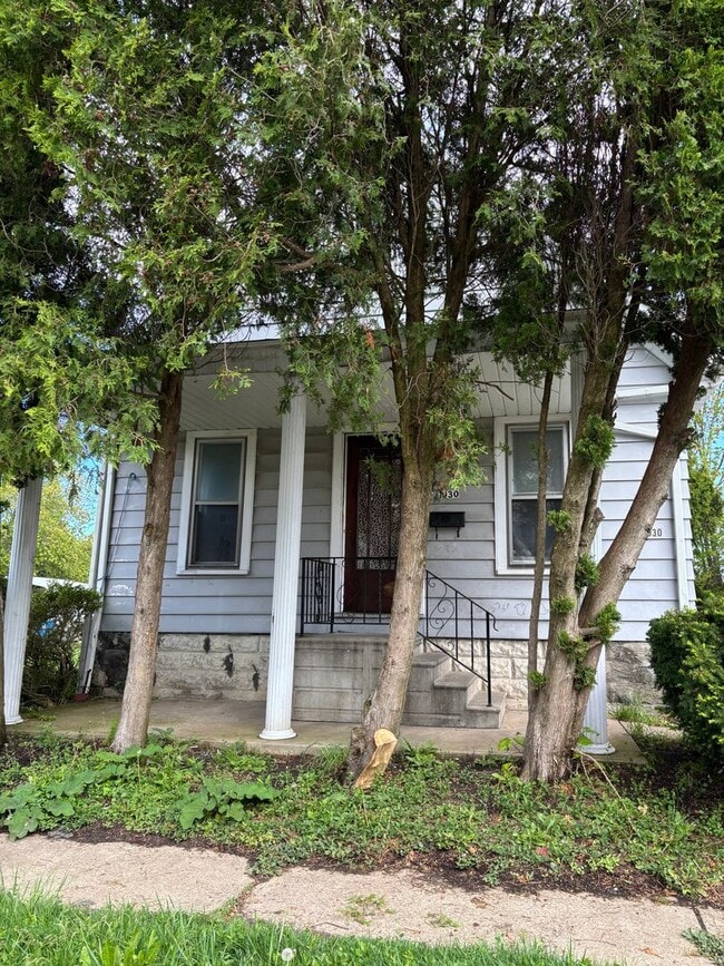 property at 1030 W 17th St