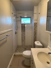 805 N Milton Ave in Baltimore, MD - Building Photo - Building Photo