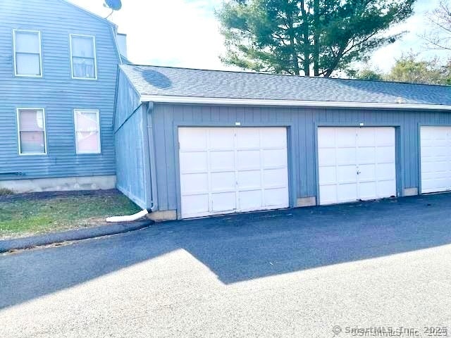 9 F Riverview Dr in East Windsor, CT - Foto de edificio - Building Photo