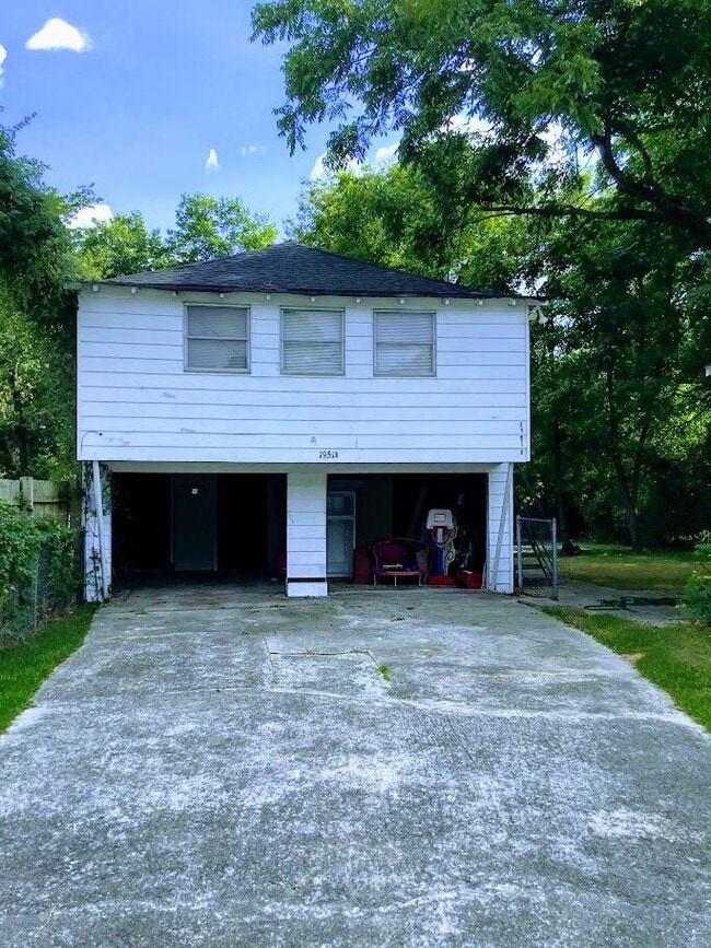 property at 1951 Barnes Rd