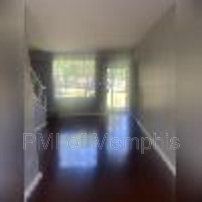1919 S Pkwy E in Memphis, TN - Building Photo - Building Photo