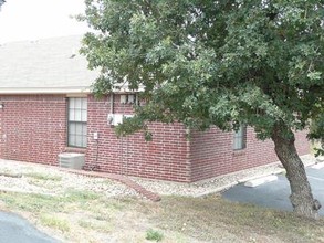 2401 Ridgeview Dr in Kingsland, TX - Building Photo - Building Photo