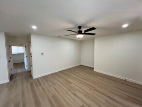 8012 Pinedale Cove in Austin, TX - Building Photo - Building Photo