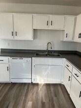 2305 Exeter Dr-Unit -Unit 3/C in Las Vegas, NV - Building Photo - Building Photo