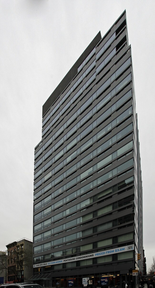 123 Third Ave in New York, NY - Foto de edificio - Building Photo