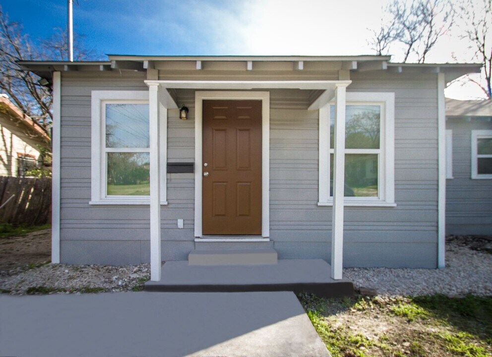 936 Poinsettia St-Unit -1 in San Antonio, TX - Building Photo