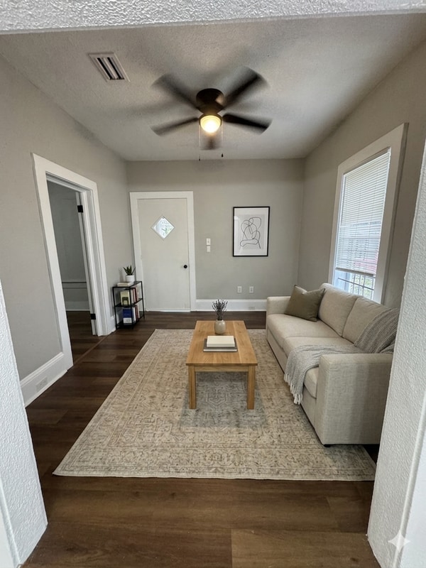 1459 W 23rd St in Jacksonville, FL - Foto de edificio - Building Photo