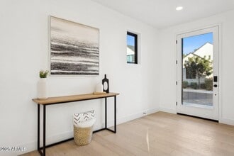 6330 N 10th Dr in Phoenix, AZ - Building Photo - Building Photo