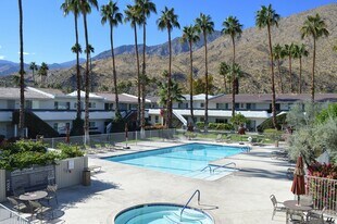 1950 S Palm Canyon Dr in Palm Springs, CA - Building Photo