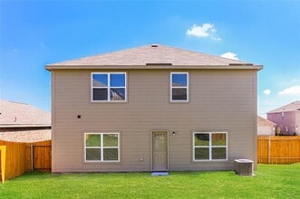 140 Switchback Hl Rd in Newark, TX - Building Photo - Building Photo