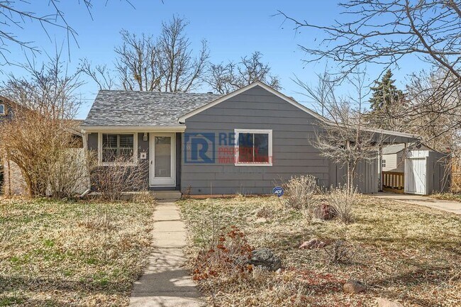 755 Newark St in Aurora, CO - Foto de edificio - Building Photo