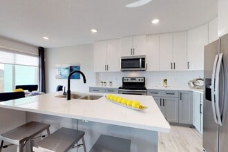 7914-7174 174 Ave NW in Edmonton, AB - Building Photo - Building Photo