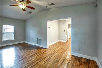 1511 N M L King Jr Blvd in Tallahassee, FL - Building Photo - Building Photo