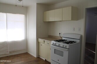 1405 Clausen Dr in El Paso, TX - Building Photo - Building Photo