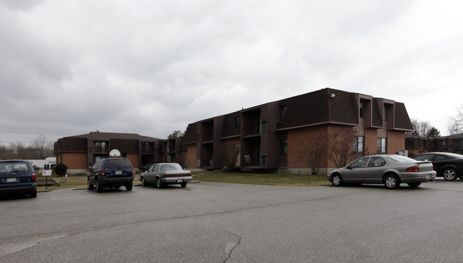 Hyde Park West Apartments in Mount Orab, OH - Building Photo - Building Photo