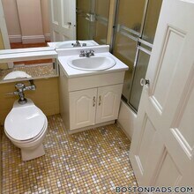 62 Boylston St, Unit 902 in Boston, MA - Foto de edificio - Building Photo