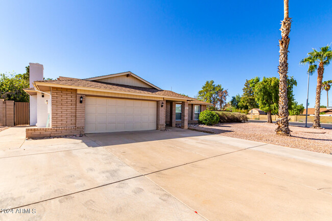 3209 E Enid Ave in Mesa, AZ - Building Photo - Building Photo