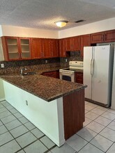 808 SW 10th St in Hallandale Beach, FL - Building Photo - Building Photo