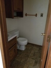 25545 Nugget Dr in Lebanon, MO - Foto de edificio - Building Photo